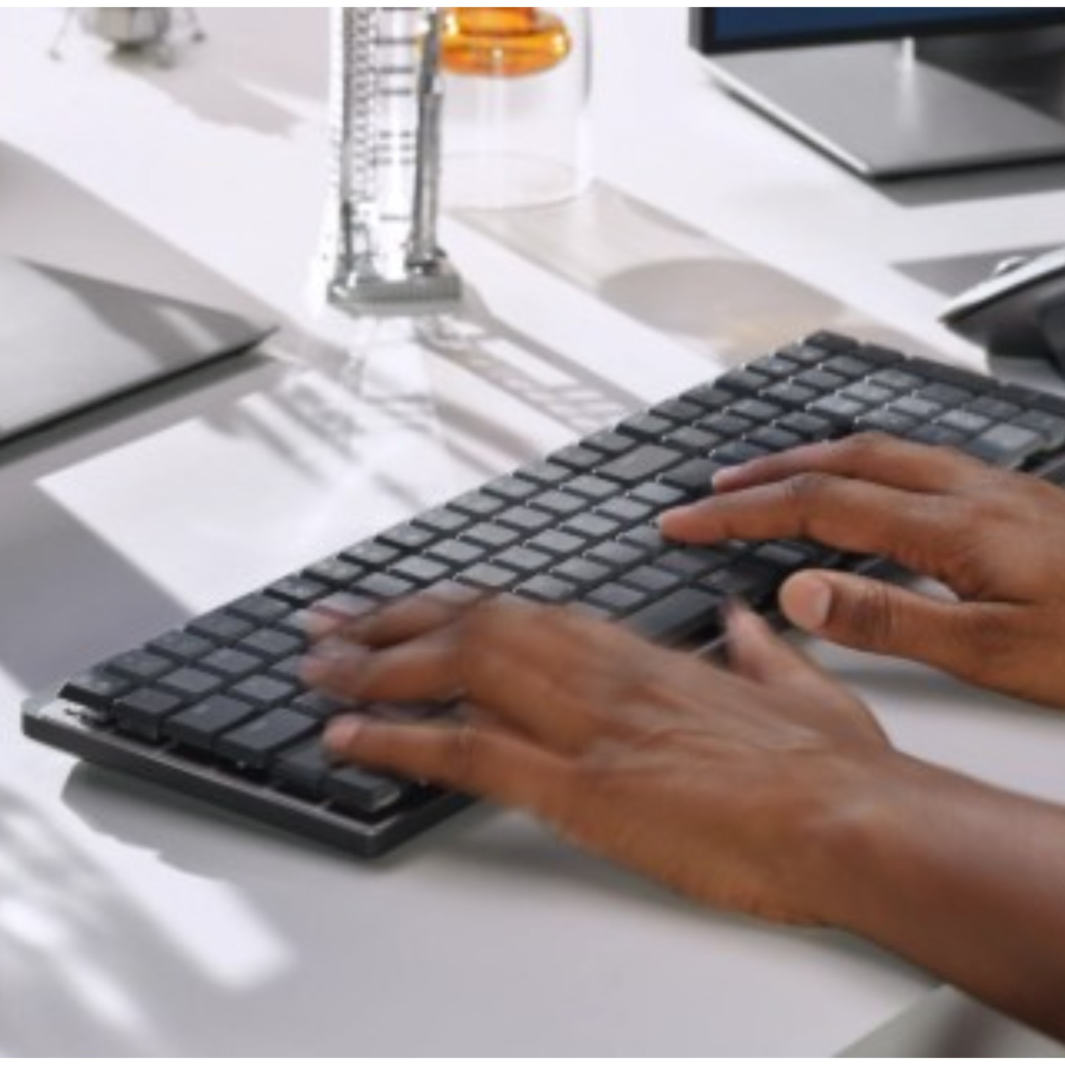 Logitch MX Mechanical keyboard (1)